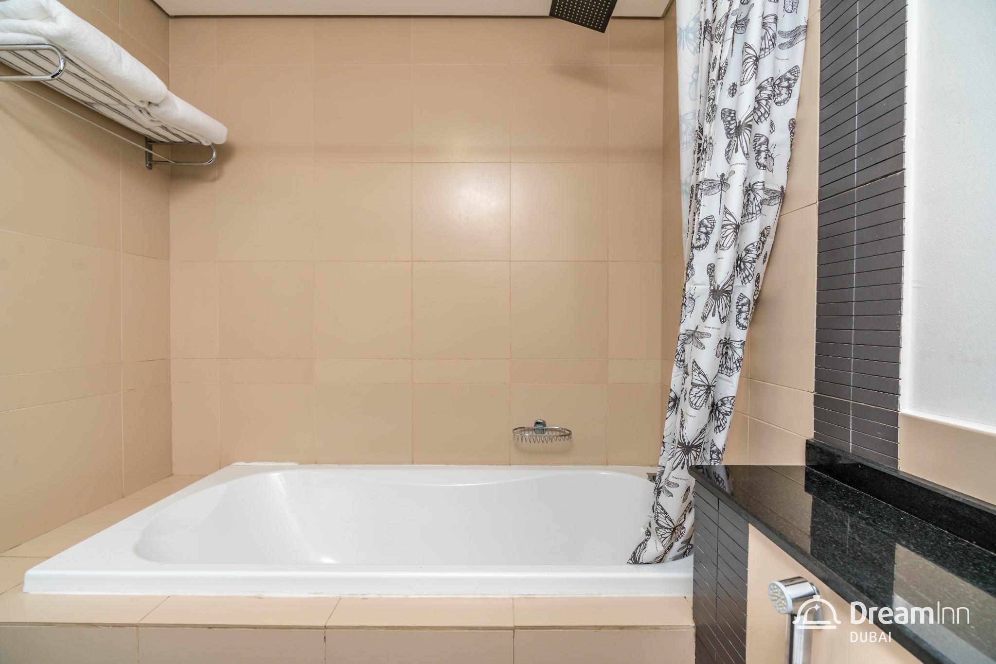 Dream Inn Dubai - West Wharf