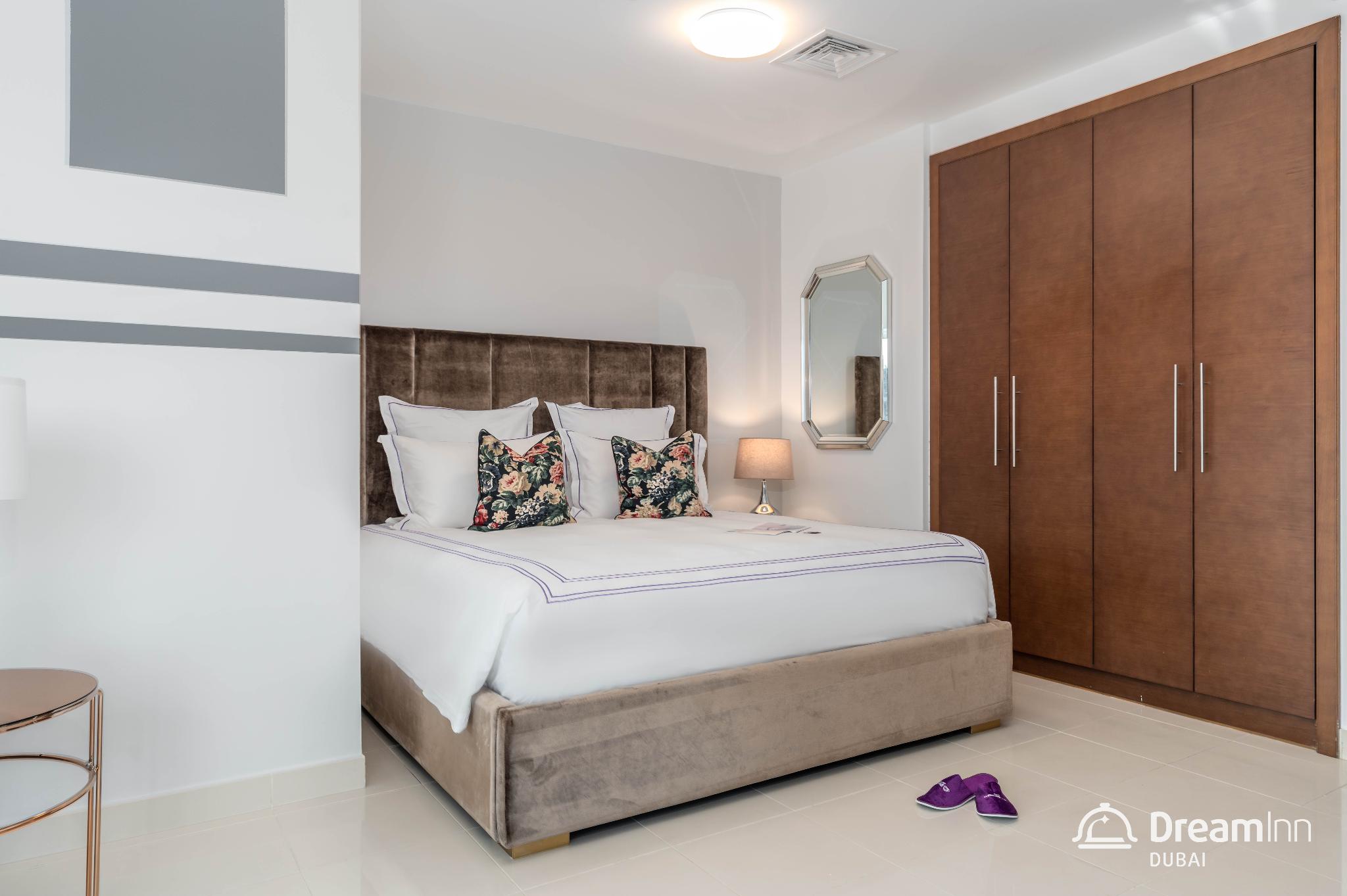 Dream Inn Dubai - West Wharf