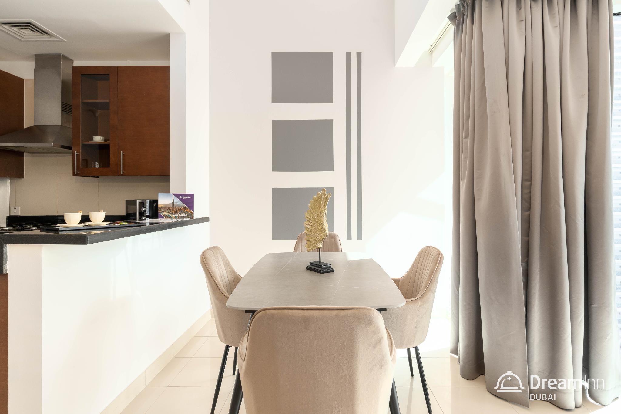 Dream Inn Dubai - West Wharf