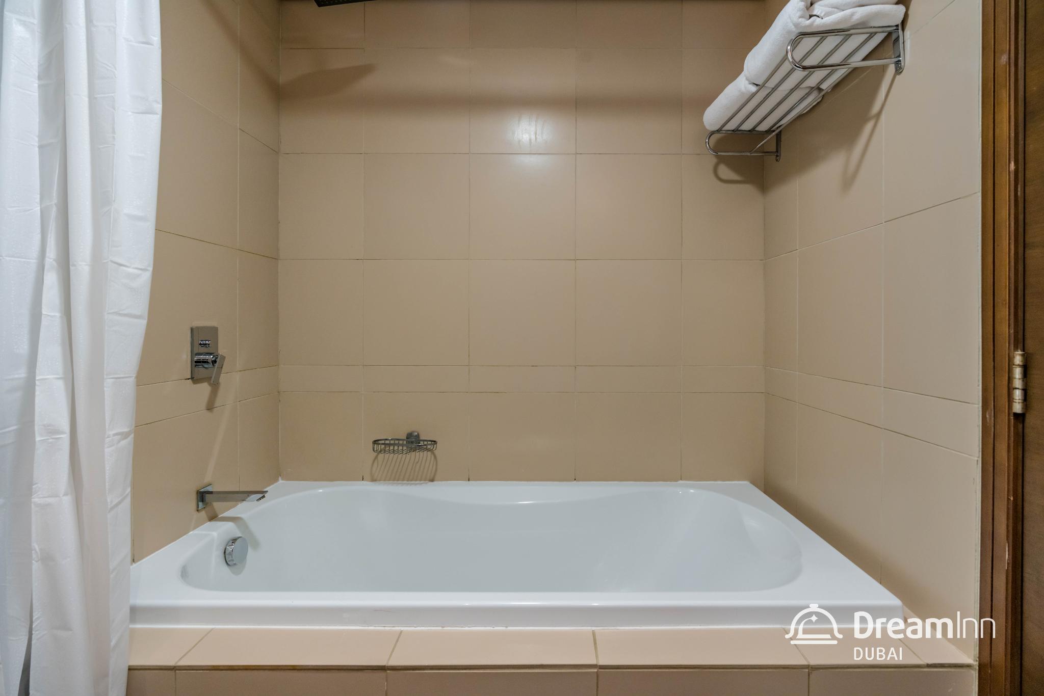 Dream Inn Dubai - West Wharf