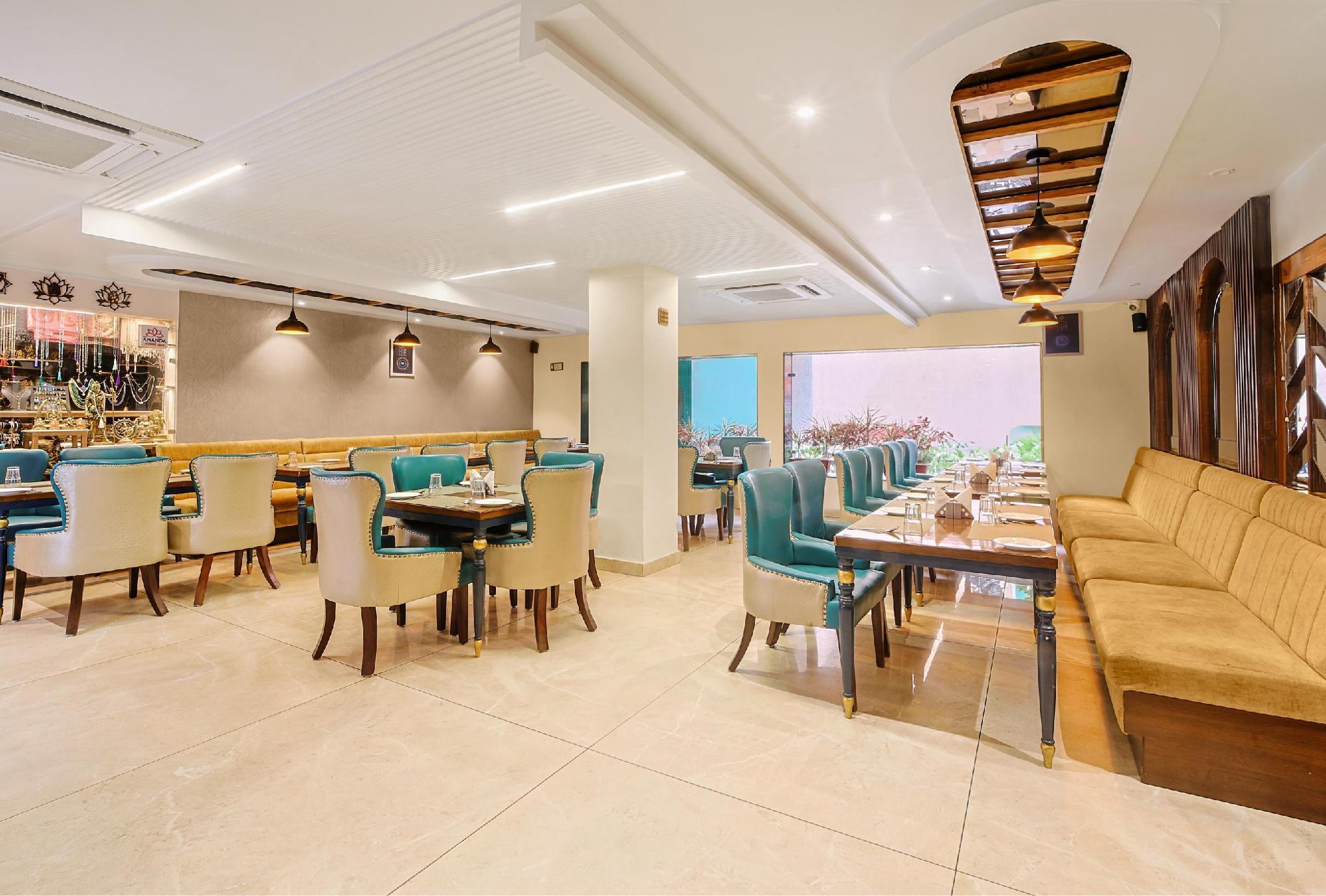 Hotel Green One Earth